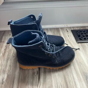 Stylish Women's Navy Ankle Boots with Tan Sole